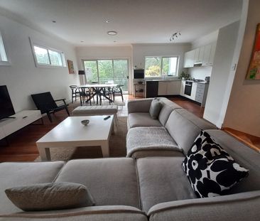 Hurlstone Park - Photo 2