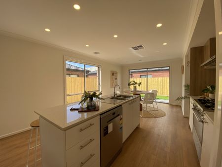 Brand New Family Home - Photo 5