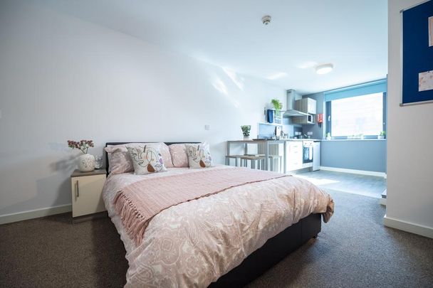 Studio to rent - Photo 1