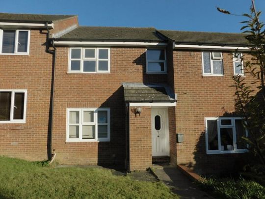 Woodspring Close, St Leonards - £1,300pcm - Photo 1