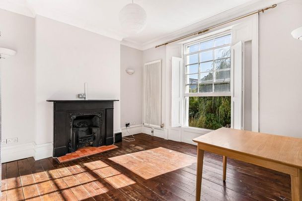 4 bedroom terraced house to rent - Photo 1