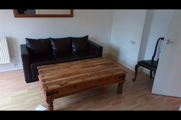 1 Bed Flat, Marley Walk, NW2 - Photo 1