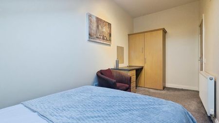 2 bedroom flat to rent - Photo 4