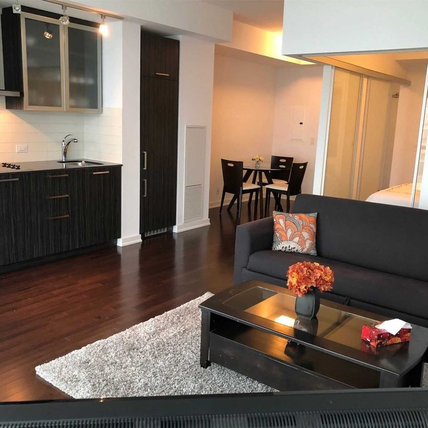 For Lease - 14 York Street Unit# 5204, Toronto, Ontario - Photo 1