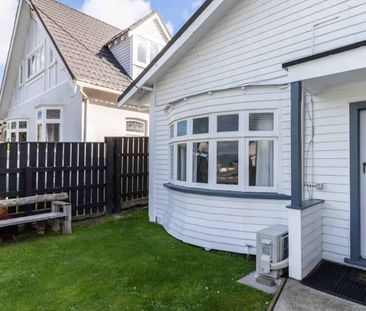 2 bedrooms, Island Bay - Photo 1