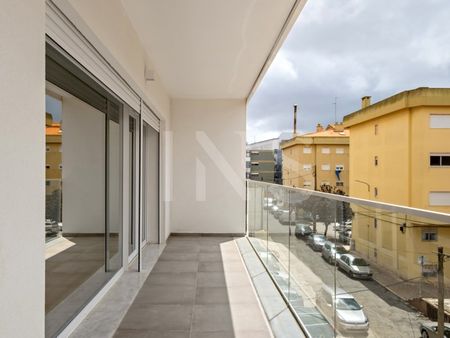Apartamento T4 em Lisboa - Photo 2