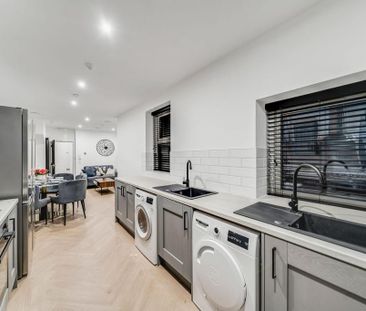 6 bedroom house to rent - Photo 3