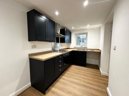 2 bedroom terraced house to rent - Photo 3