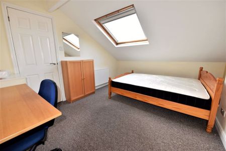 4 bedroom House in Harold Walk - 4 bed, Leeds - Photo 5