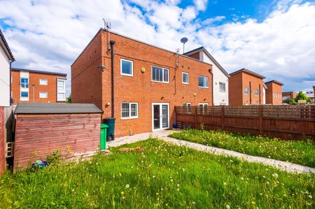 3 Bed Semi-Detached House, Burcot Road, M11 - Photo 4