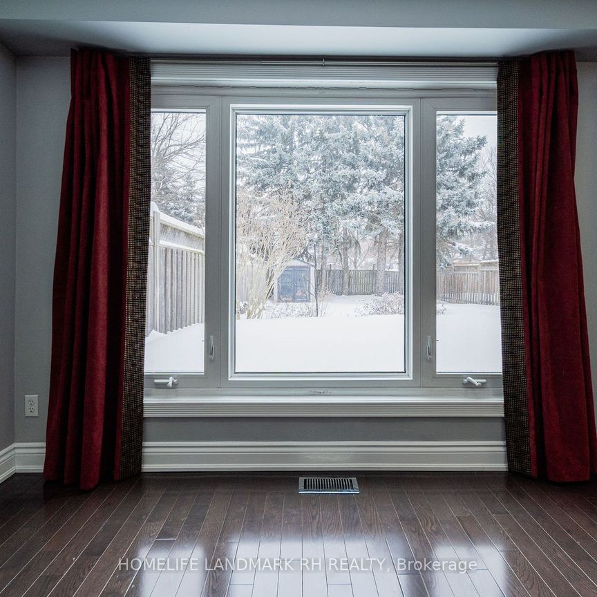 For Lease - 88 Chipwood Crescent, Toronto, Ontario - Photo 1