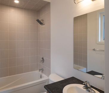 For Lease - 64 Hillcroft Way, Kawartha Lakes, Ontario - Photo 6