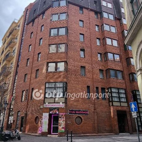 Kiadó jó állapotú lakás - Budapest V. kerület - Photo 1