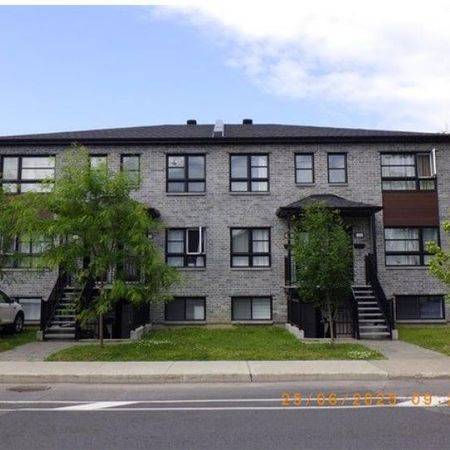 5 1/2 - Longueuil (Saint-Hubert) - 2 200 $/mois - Photo 3