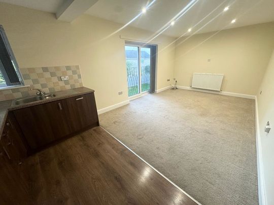 2 Bedroom Apartment - Photo 1