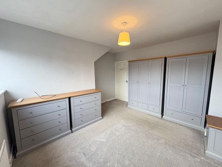 3 bedroom terraced house to rent - Photo 2