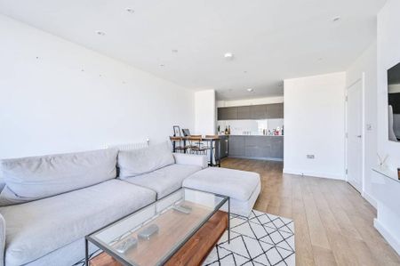 2 bedroom flat to rent - Photo 2