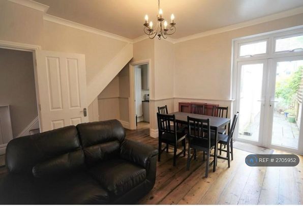 5 bedroom terraced house to rent - Photo 1