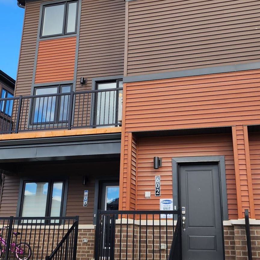 For Lease - 602 Parnian Private, Barrhaven, Ontario - Photo 1
