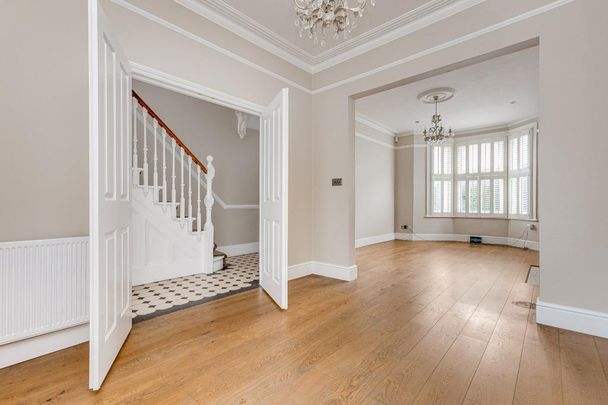 4 bedroom terraced house to rent - Photo 1