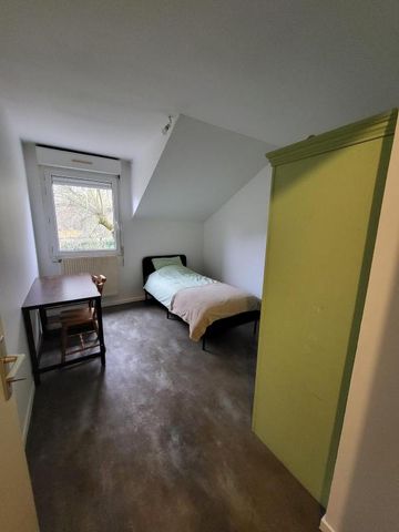 Location Maison 4 pièces 95m² BRON 69500 - Photo 5