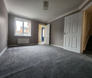 3 bedroom detached house to rent - Photo 2