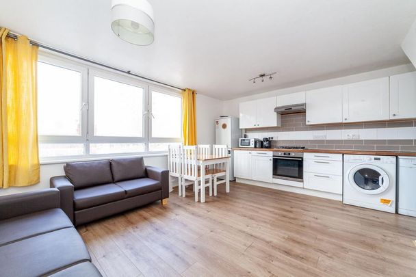 4 bedroom flat to rent - Photo 1