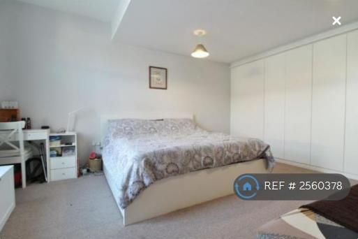 4 bedroom terraced house to rent - Photo 1
