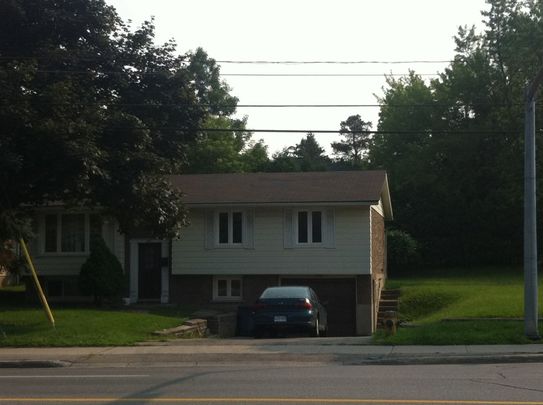 328 Edinburgh Rd S, Guelph - Photo 1