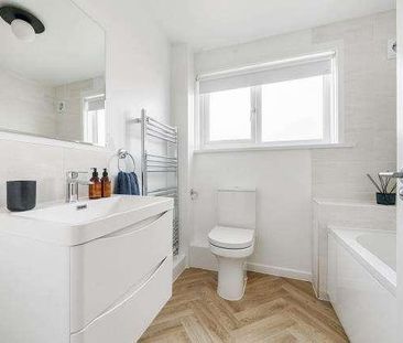 Stanmore Crescent, Carterton, OX18 - Photo 5