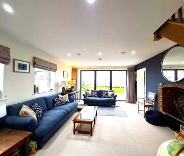 Grove Farm, Portway, Hereford - Photo 3