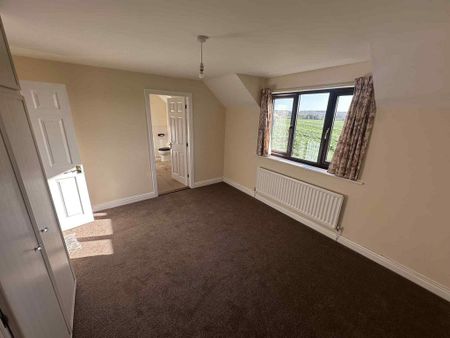 4 bedroom detached house to rent - Photo 5