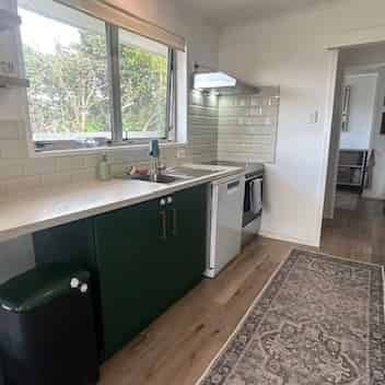 Feilding - 3 Bedrooms - Photo 1