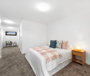 Brand-New Four-Bedroom Townhouse in Prime Location - Photo 2