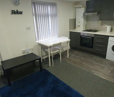 Flat 3, 30 Russell Street, Roath, Cardiff, CF24 3BG - Photo 3