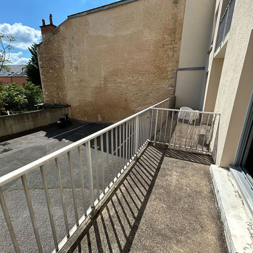 Studio non meublé avec parking et balcon – Poitiers centre – 24.44 m² - Photo 1