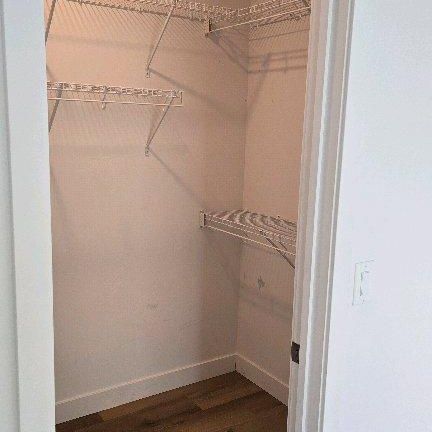Grand logement neuf avec beaucoup d'inclusions - Photo 4
