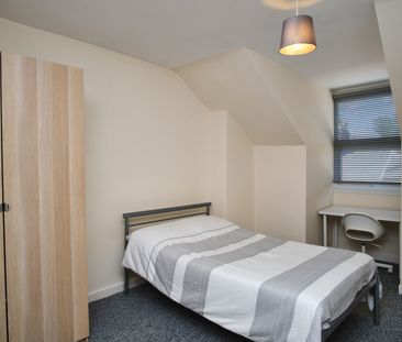 24 Paget Street - Photo 3