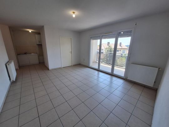 Location Appartement 3 pièces 56m² PESSAC 33600 - Photo 1