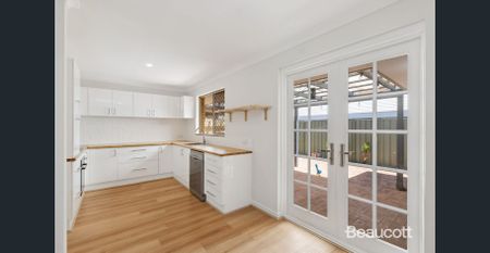 Small quiet complex on Wall St - Photo 2