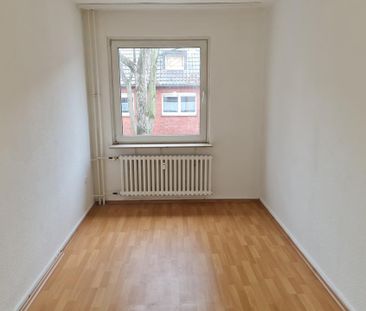 Gepflegte 3-Zimmer-Wohnung im 1.Obergeschoss zu vermieten! *Mit Bal... - Photo 1