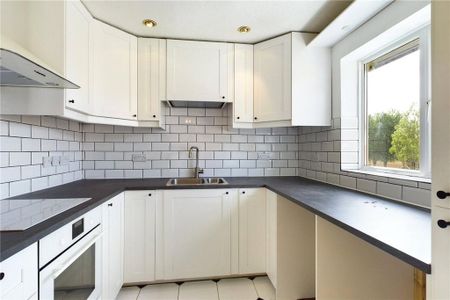 2 bedroom maisonette to rent - Photo 5