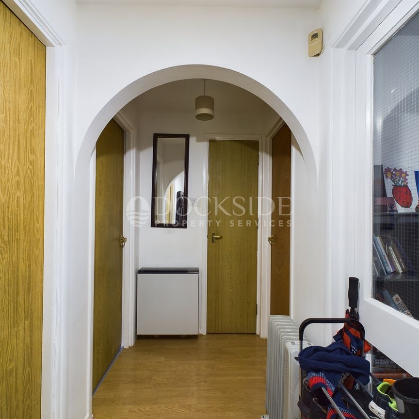 2 bed flat to rent in Tyndale Court, London, E14 - Photo 1