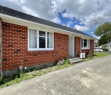 Newly Renovated 2 Bedroom Unit in Trentham - Photo 2