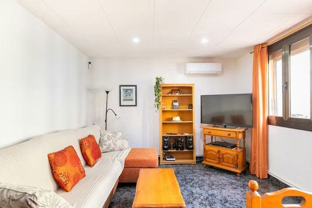 Carrer de Miquel Pedrola i Alegre, Barcelona, Catalonia 08003 - Photo 1