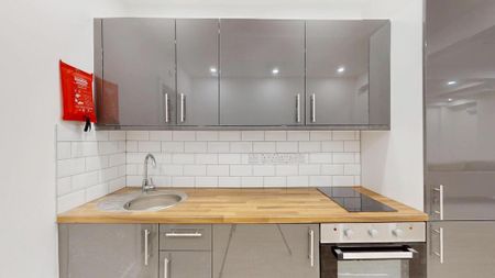 Studio to rent - Photo 4