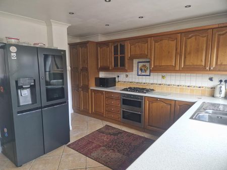 4 bedroom terraced house to rent - Photo 4