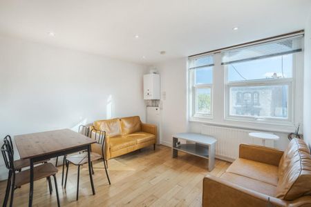 3 bedroom flat to rent - Photo 5
