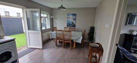 5 Upper Heathmount (TERM TIME), Portstewart, BT55 7AR - Photo 2