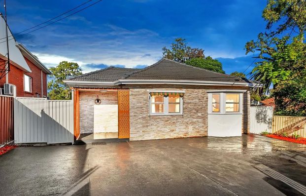 52 Wall Park Avenue Seven Hills - Photo 1